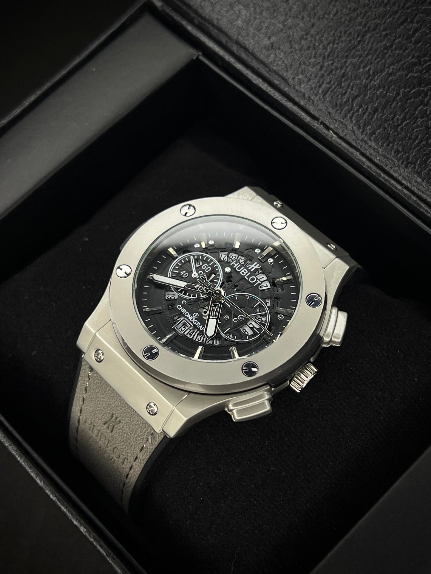 Hublot (Skeleton Dial)